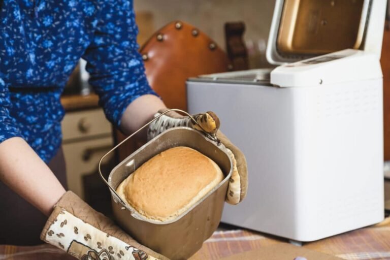 How to Use a Bread Maker