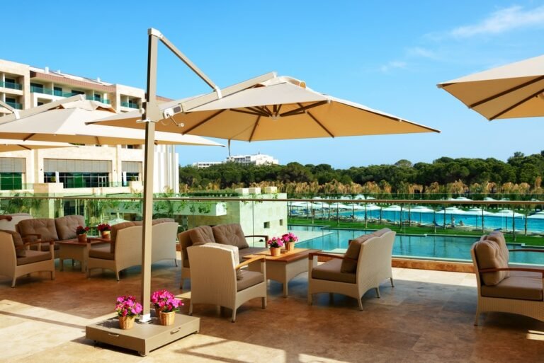 Learn How to Secure a Cantilever Parasol Properly