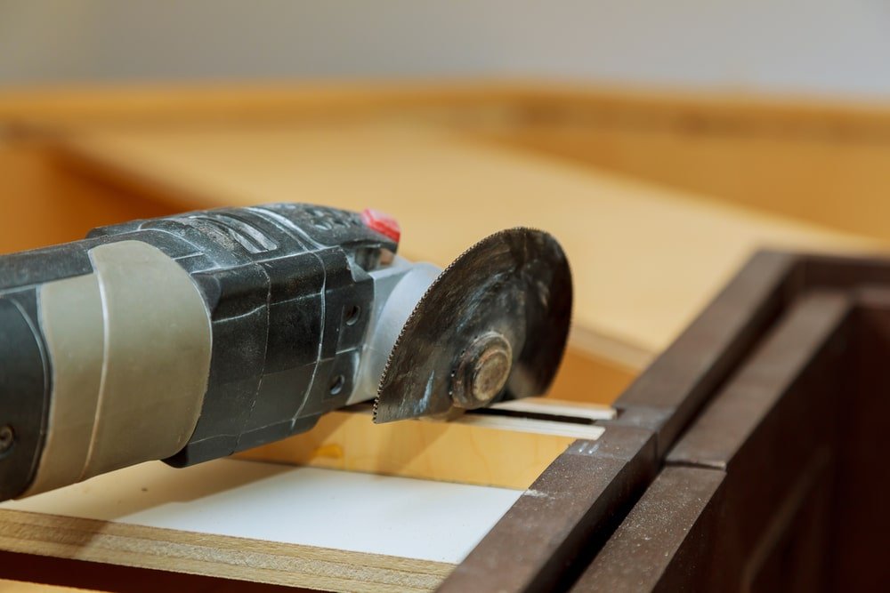 how to use a multi tool