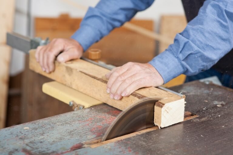 A Step by Step Guide on How to Use a Table Saw