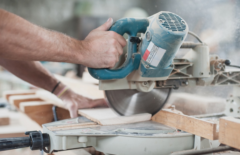 when was the circular saw invented