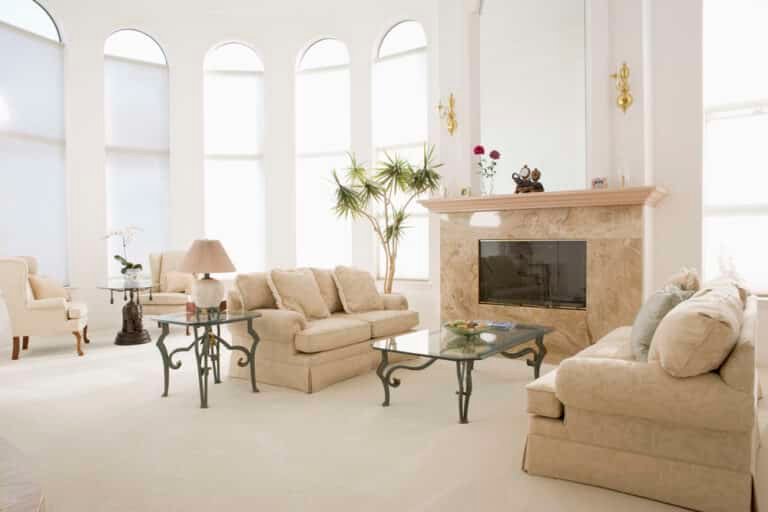 How to Decorate a Living Room With a Fireplace in the Middle