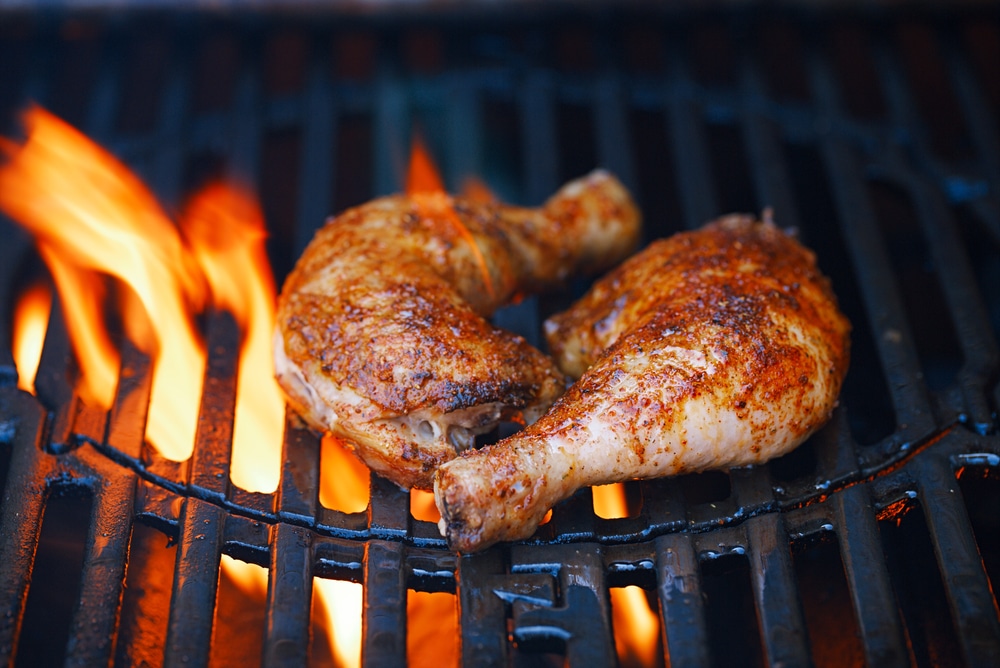 How to Cook Chicken on a Charcoal BBQ