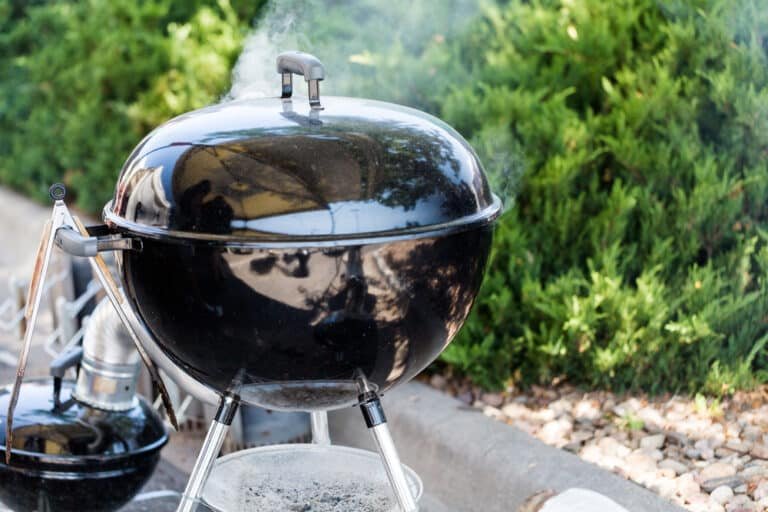 Grill Wars: Charcoal BBQ vs Smoker – Which Is Better?