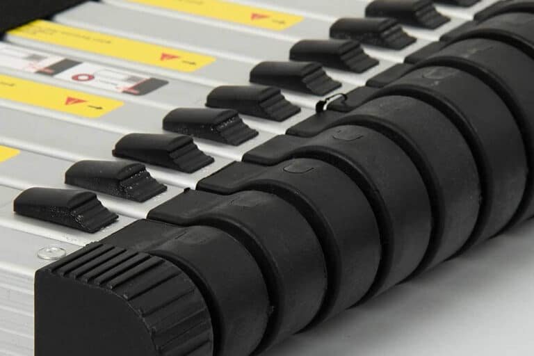 How to Lock a Telescopic Ladder Safely: A Step-by-Step Guide