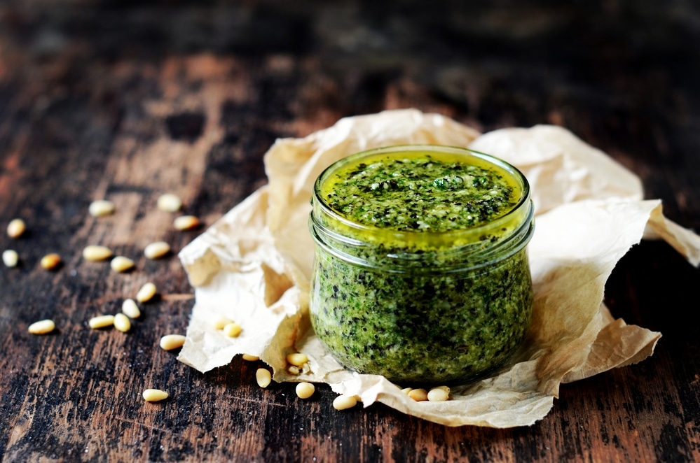 how to make pesto without a food processor