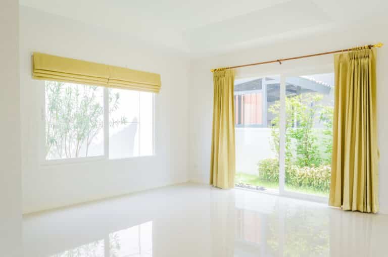 Unlock the Pros and Cons of Blackout Curtains Vs Blinds!