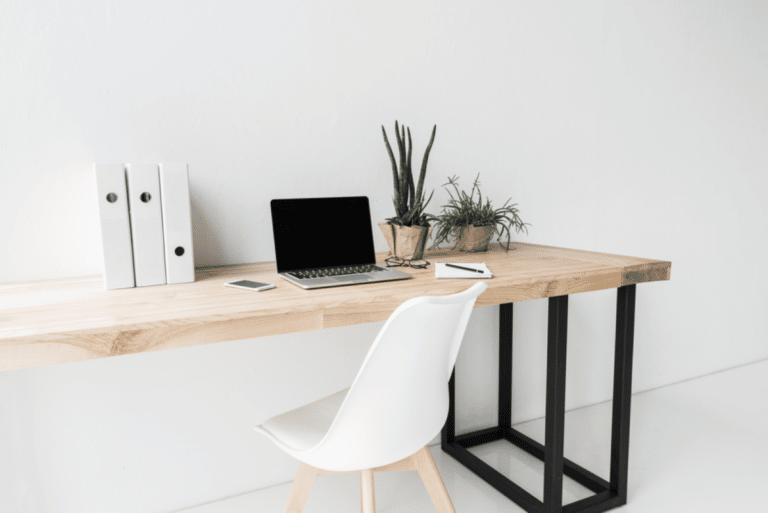 Desk-Scrubbing Done Right: A Guide on How to Clean a Desk
