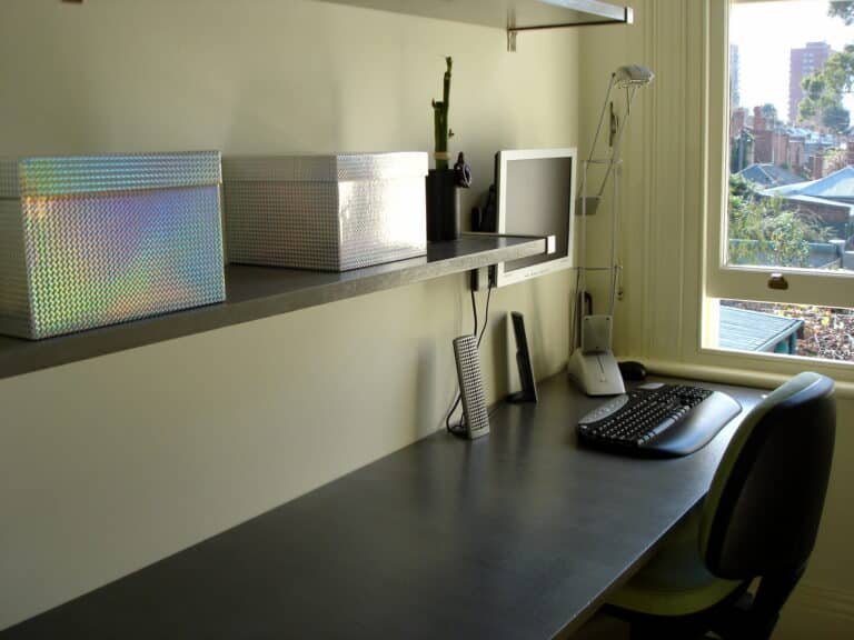 DIY: How to Make a Floating Desk in 5 Easy Steps!