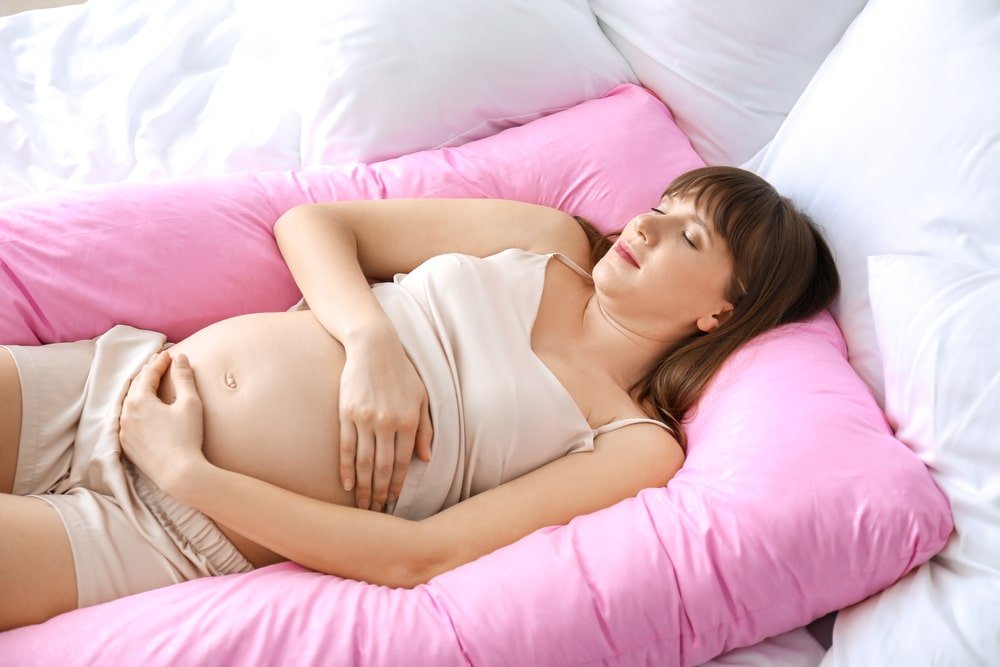 When to Start Using a Pregnancy Pillow