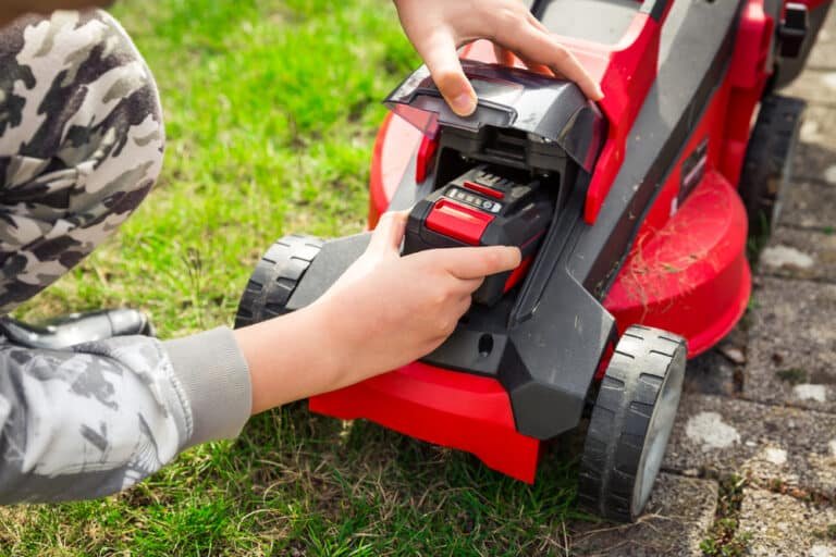 How Long Do Electric Lawnmower Batteries Last? Find Out Now