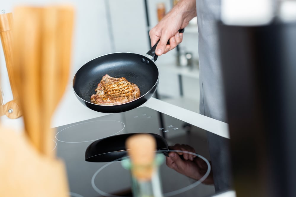 how to cook a steak in a frying pan