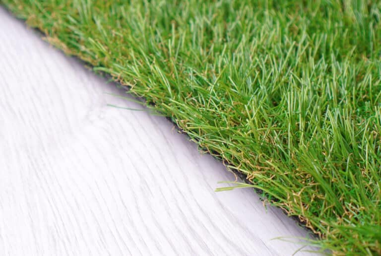 How to Get Creases Out of Artificial Grass: A Guide for UK Consumers