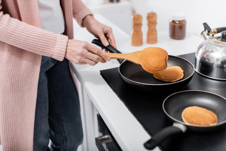 Breakfast Basics: How to Make Pancakes in a Frying Pan