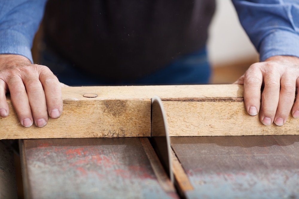 what is a table saw rip capacity