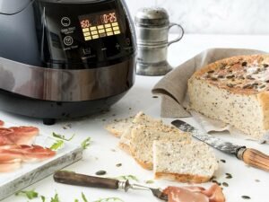 a loaf and slices of bread