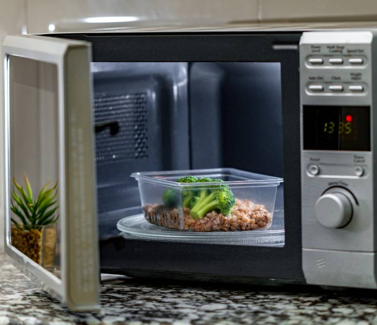 using the microwave to heat food
